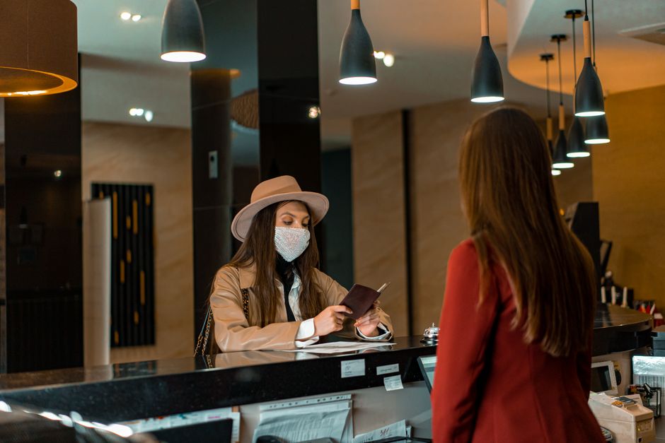 成都青羊区奶茶店装修消防怎么过？排烟和动线设计最容易踩坑