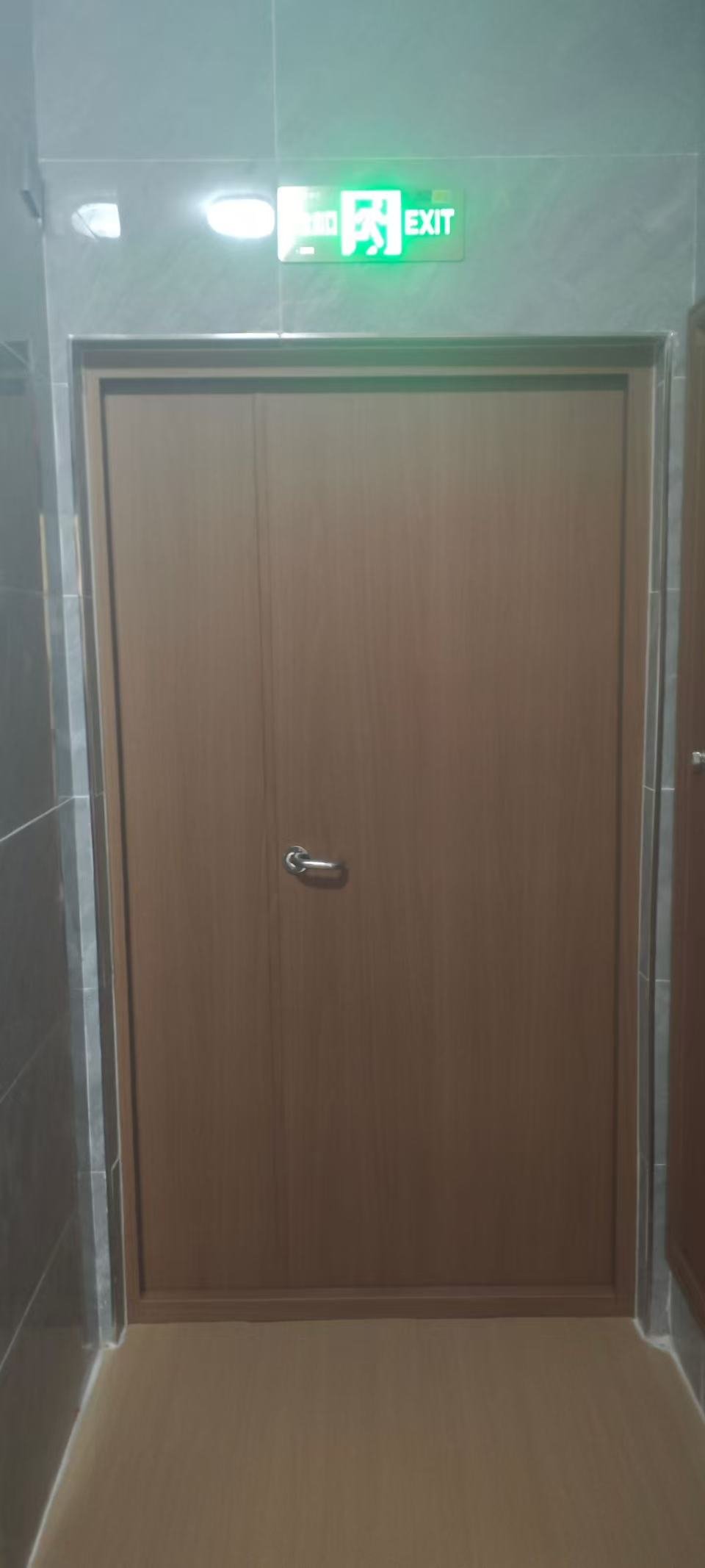 成都温江区生鲜超市工装地面防滑装修怎么做？防滑等级及报价全解析